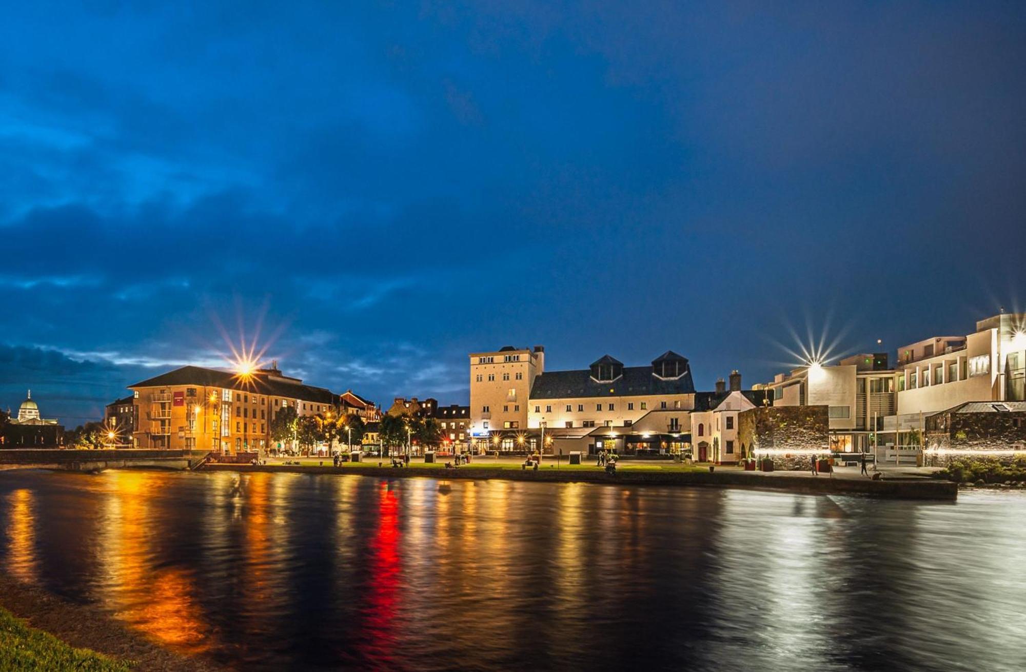 Leonardo Hotel Galway Exteriör bild