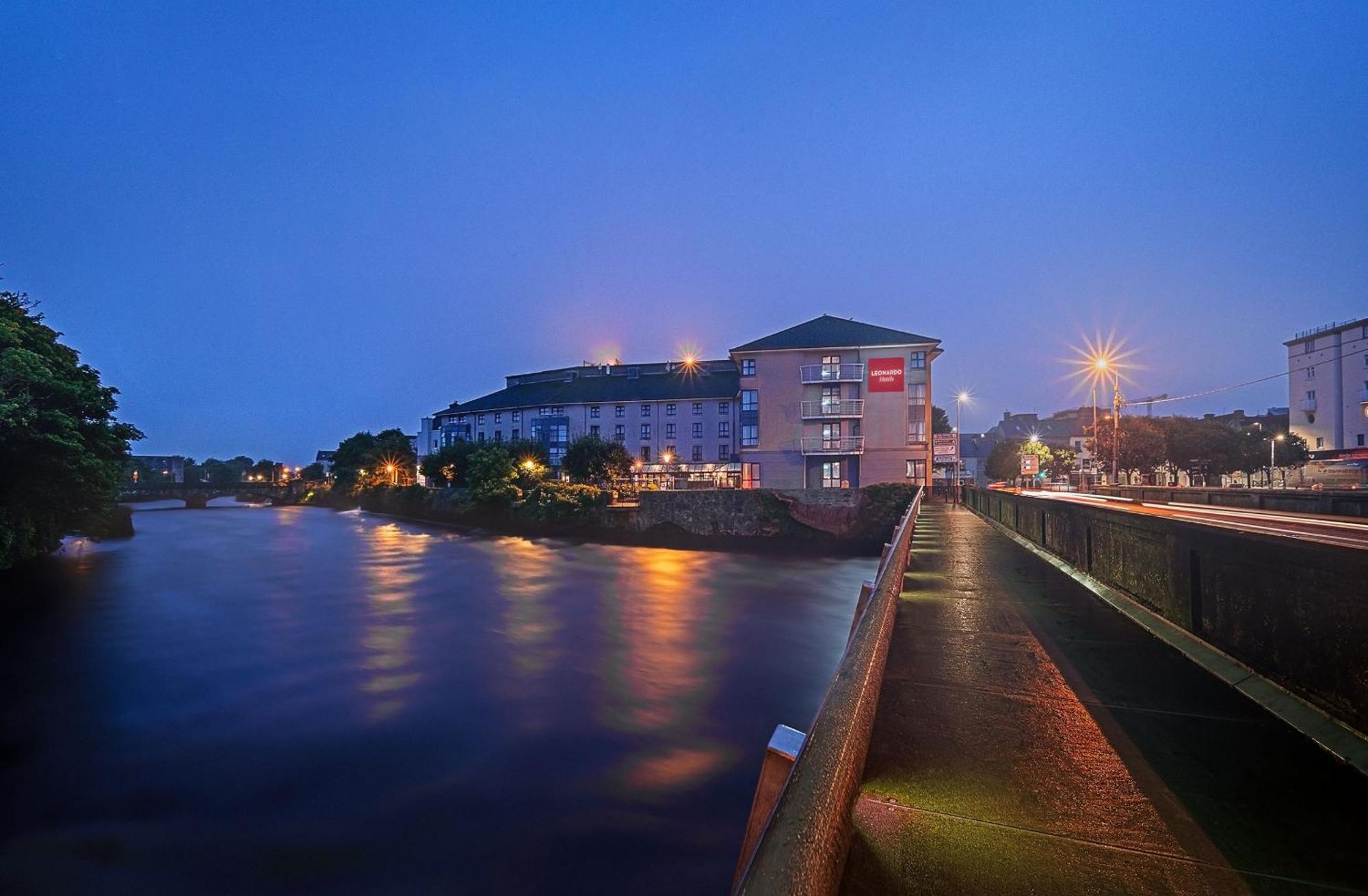 Leonardo Hotel Galway Exteriör bild