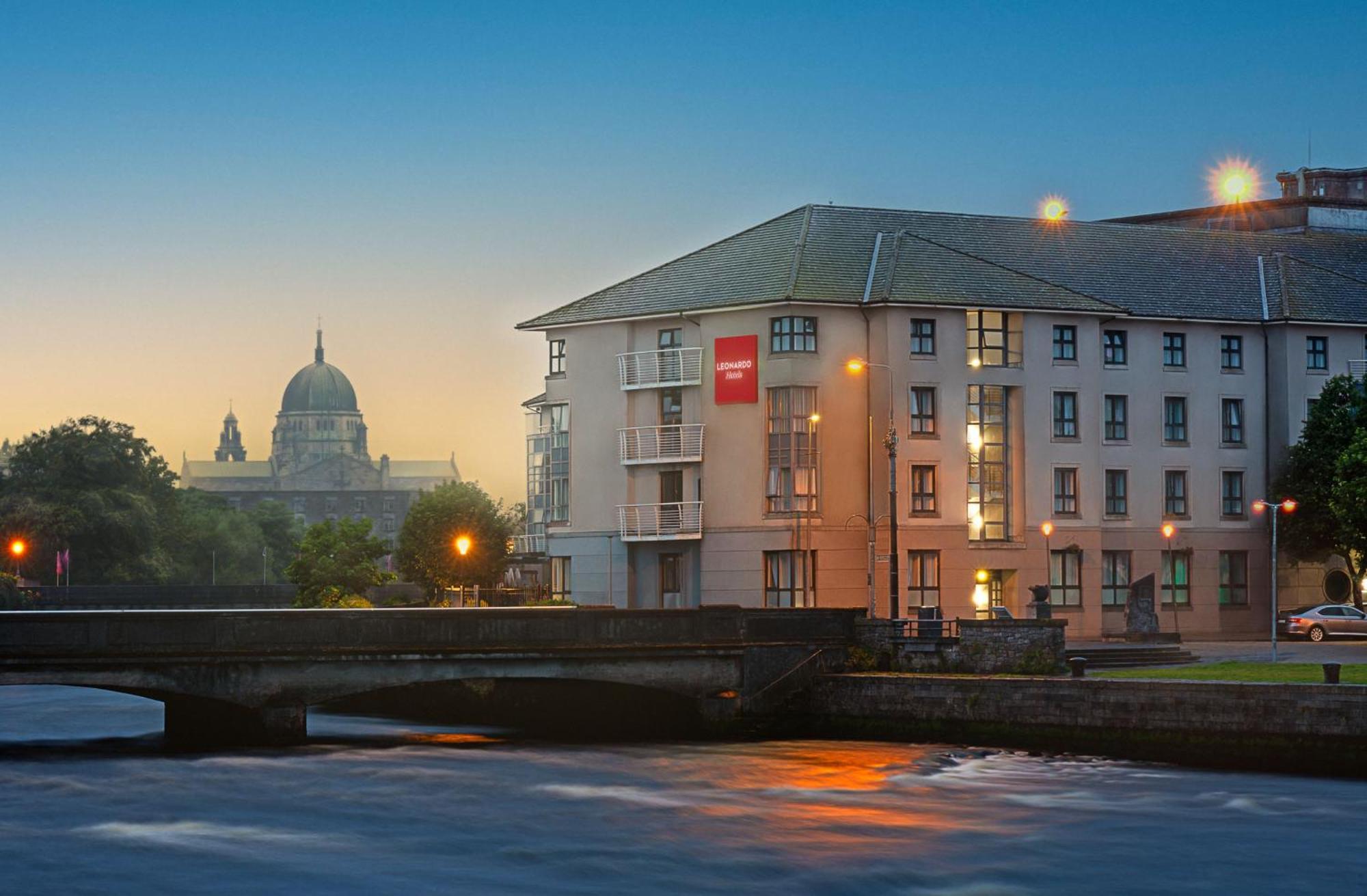 Leonardo Hotel Galway Exteriör bild