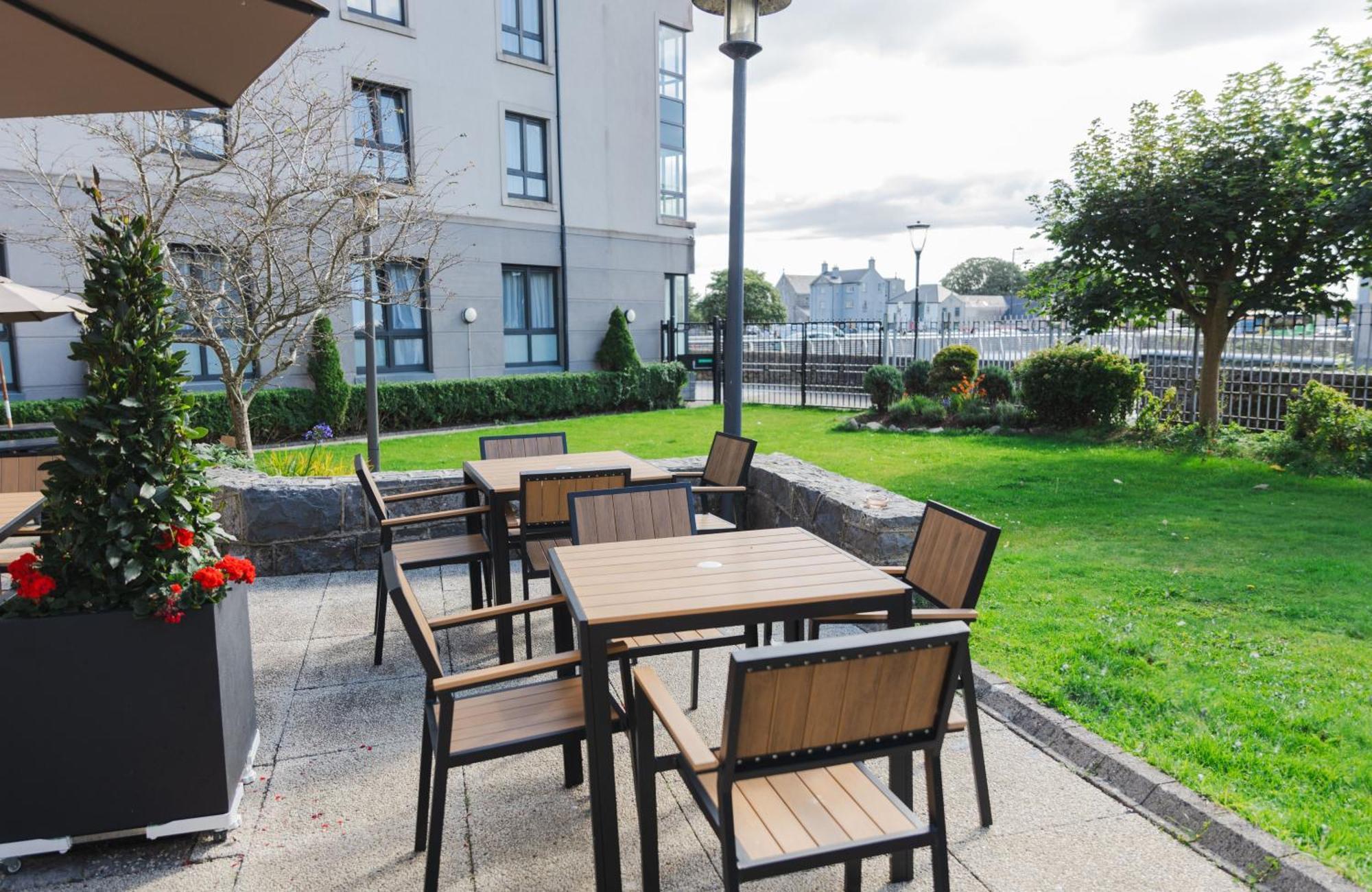 Leonardo Hotel Galway Exteriör bild