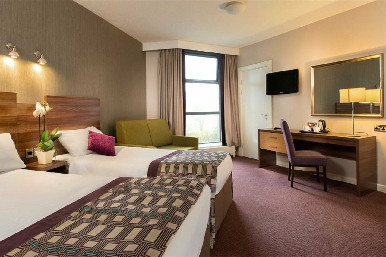 Leonardo Hotel Galway Exteriör bild